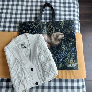 NWOT Roots Cabin Cable Knit Cardigan Sweater | Size S (Oversized Fits L)